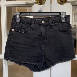 black denim jean shorts